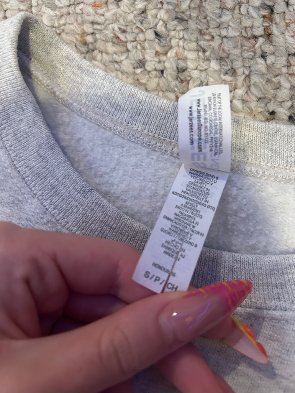 Sweatshirt - Picture 2 of 4